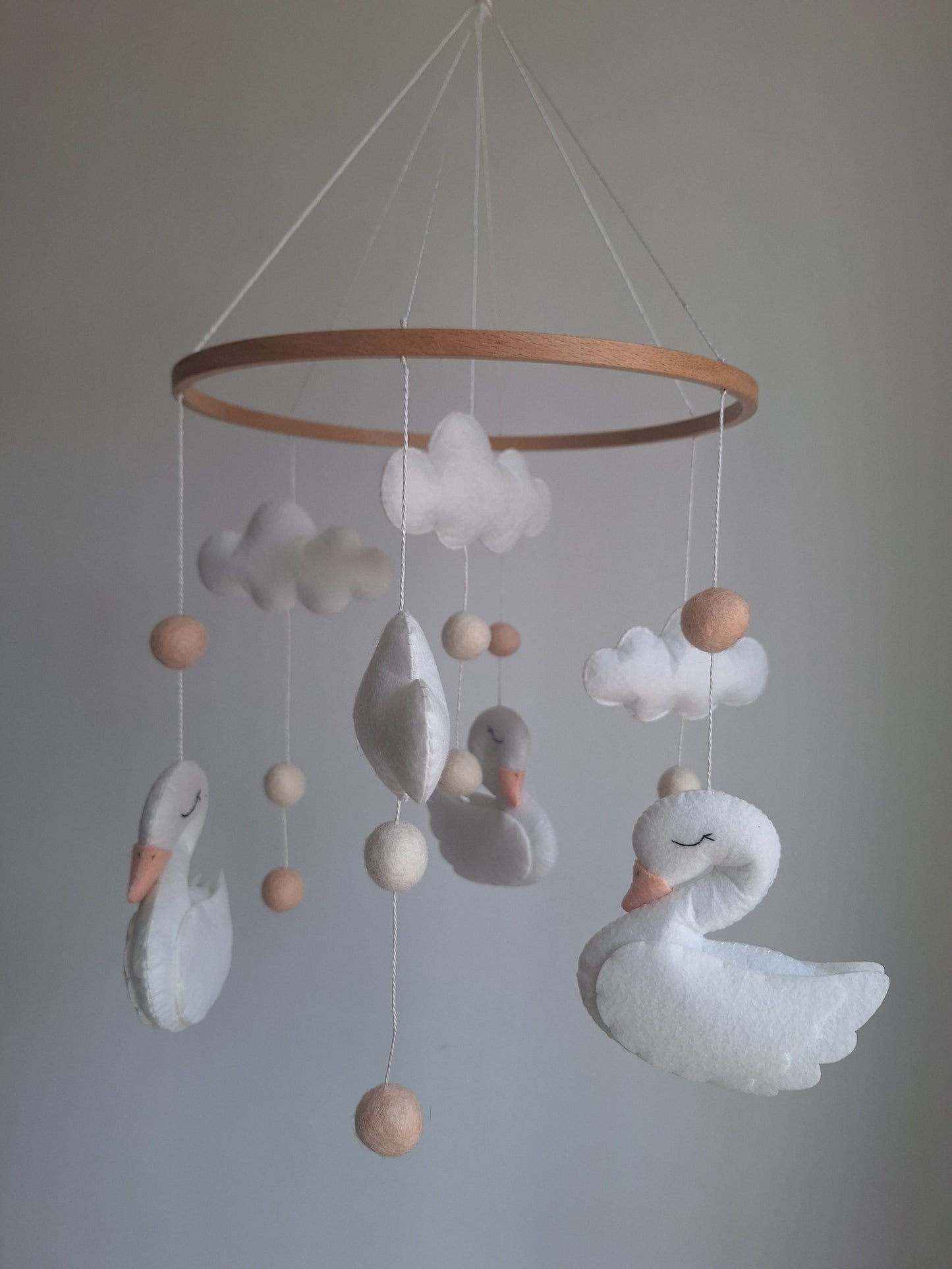 Zwanen Baby Mobiel | Zwanen, Wolken & Maan